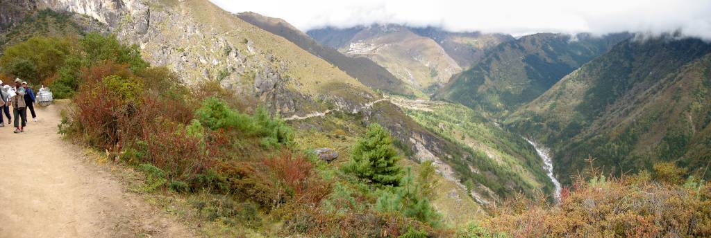 Day 13: Trail to Namche (panorama)
