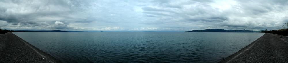 Lake Taupo (panorama)