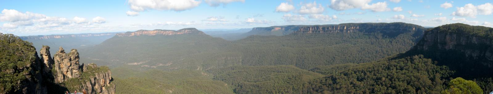 Blue Mountains from Katoomba (panorama)